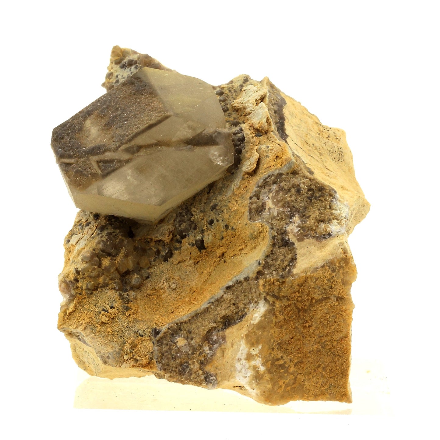 Calcite. 683.0 carats. Lodève, Hérault, Occitanie, France