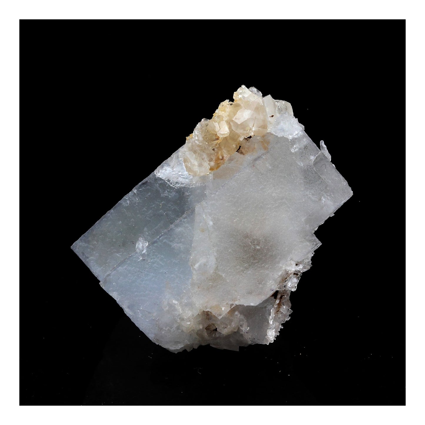 Fluorite. 131.0 carats. Urbeis, Bas-Rhin, France