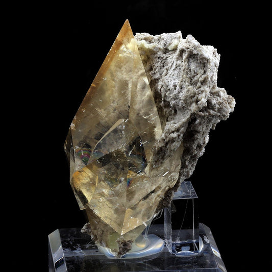 Calcite. 1430.5 carats. Elmwood mine, Carthage, Tennessee, USA