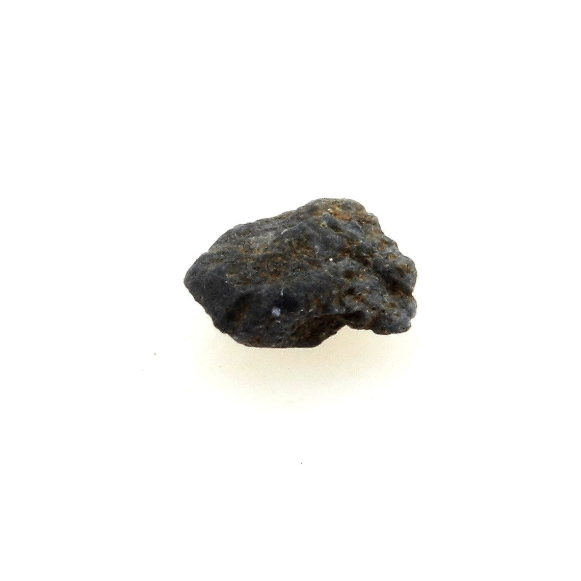 Bénitoïte. 0.180 carats. San Benito Co., California, USA