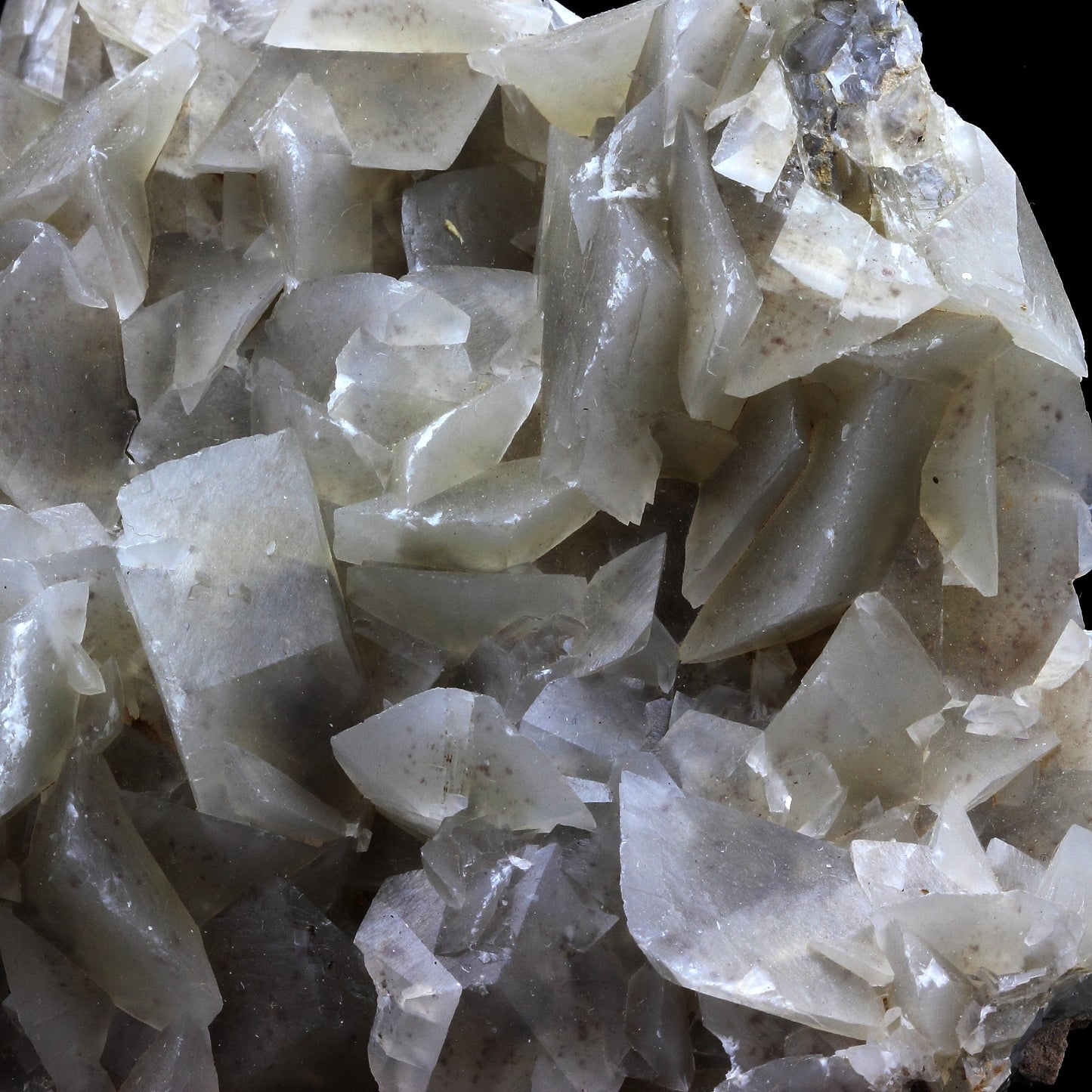 Calcite. 2673.0 carats. Lamalou-les-Bains, Hérault, France