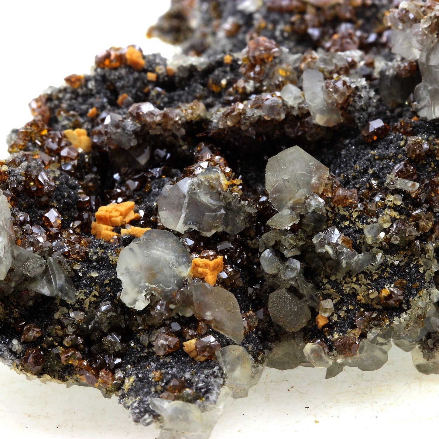 Sphalerite + Calcite. 920.0 carats. Mine Troya, Pays Basque, Espagne