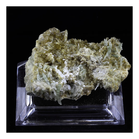 Epidote. 130.0 carats. Val de Suza, Piémont, Italie