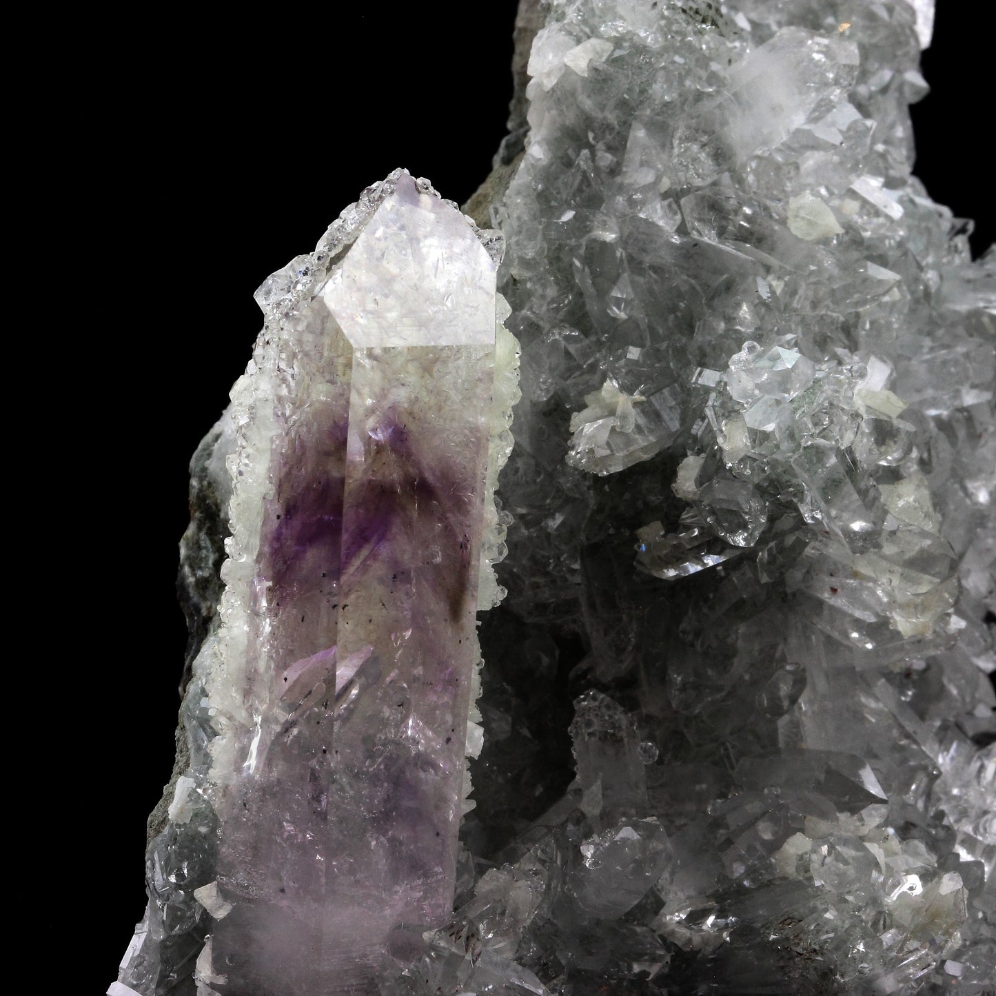 Quartz + Améthyste. 1086.0 carats. Goboboseb Mts, Brandberg, Namibie