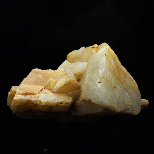 Dolomite. 315.0 carats. Mine de Mésage, Saint-Pierre-de-Mésage, France