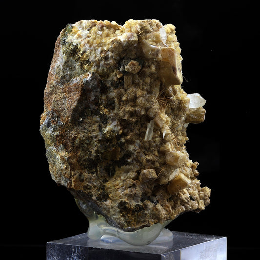Rutile, Calcite. 682.0 carats. Reckingen, Valais, Suisse