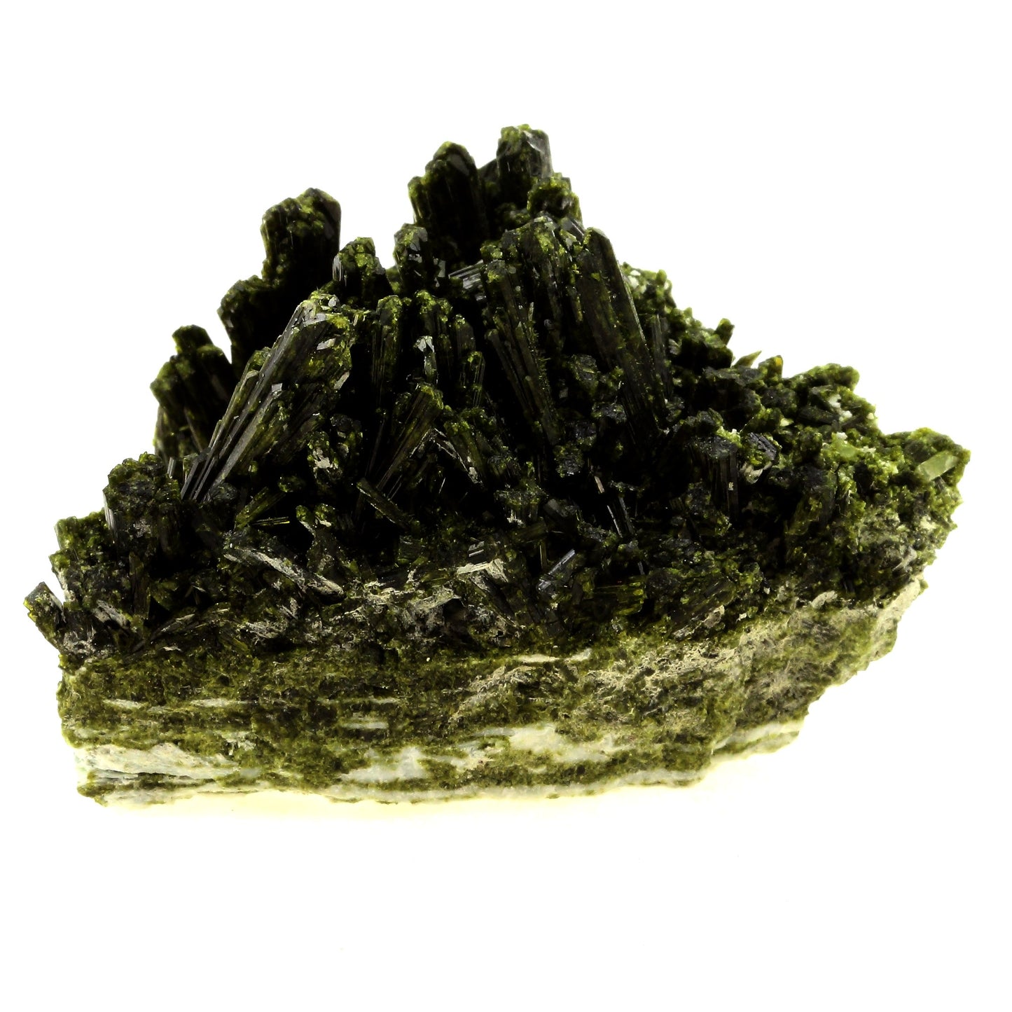 Epidote. 579.0 carats. Cornillon, Bourg d'Oisans, France