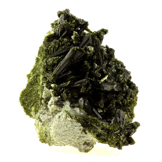 Epidote + Quartz. 367.0 carats. Cornillon, Bourg d'Oisans, France