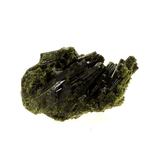 Epidote. 79.0 carats. Cornillon, Bourg d'Oisans, France