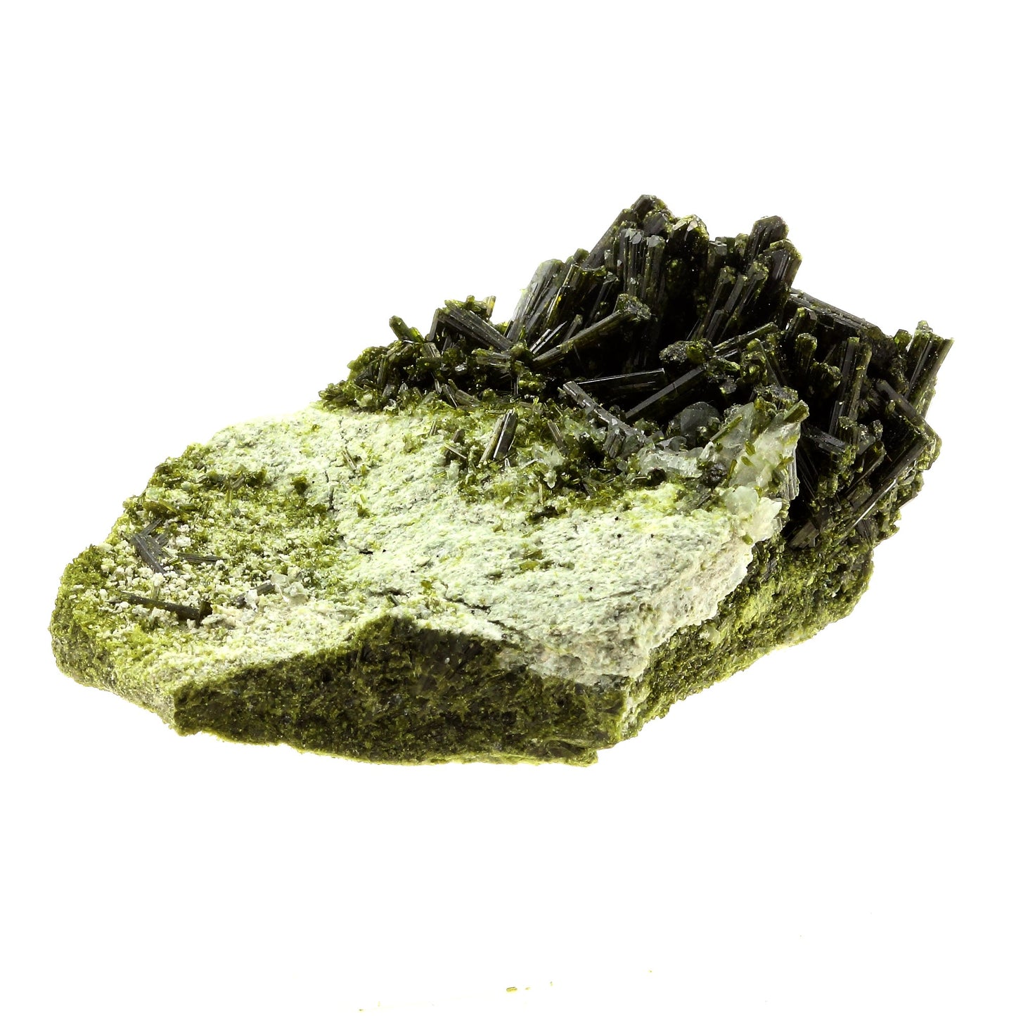 Epidote + Quartz. 537.0 carats. Cornillon, Bourg d'Oisans, France