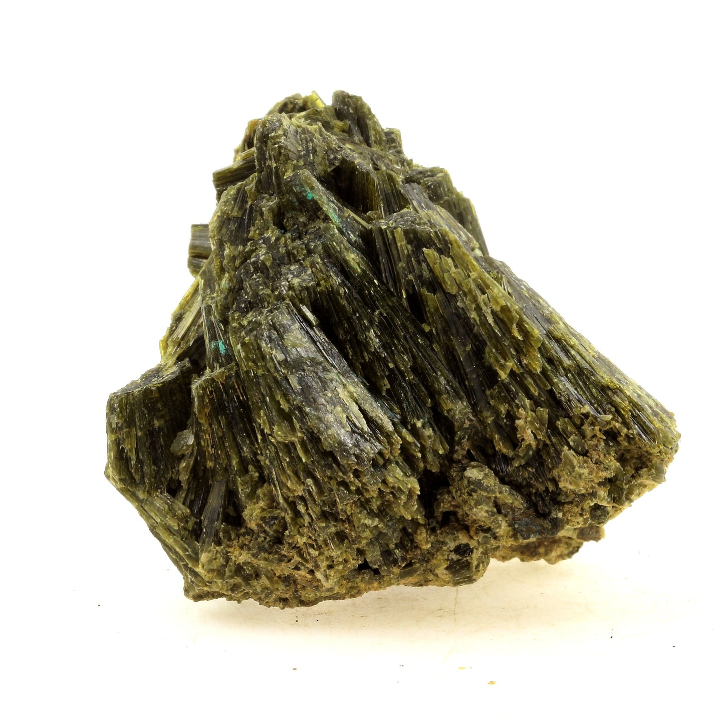 Epidote. 974.0 carats. Chamrousse, Isère, France