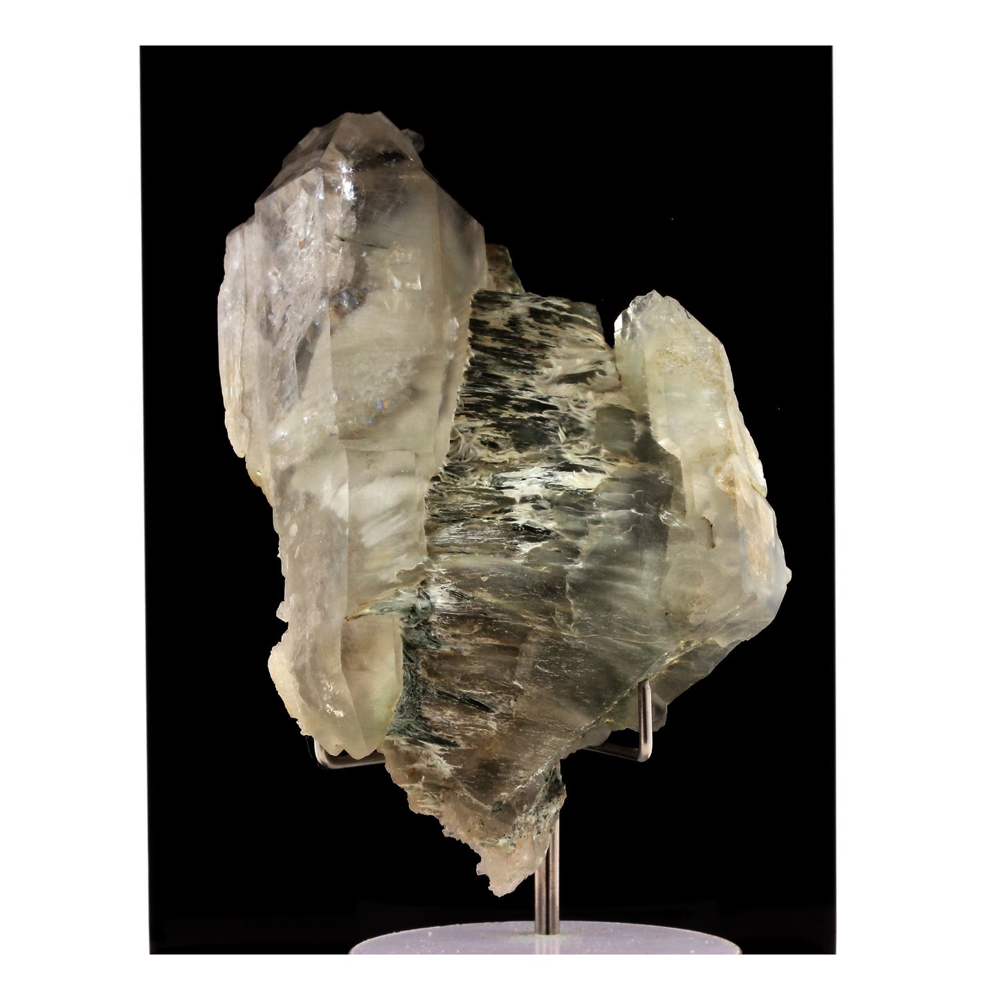 Quartz + Epidote. 480.0 carats. La Toura, Les Deux Alpes, France