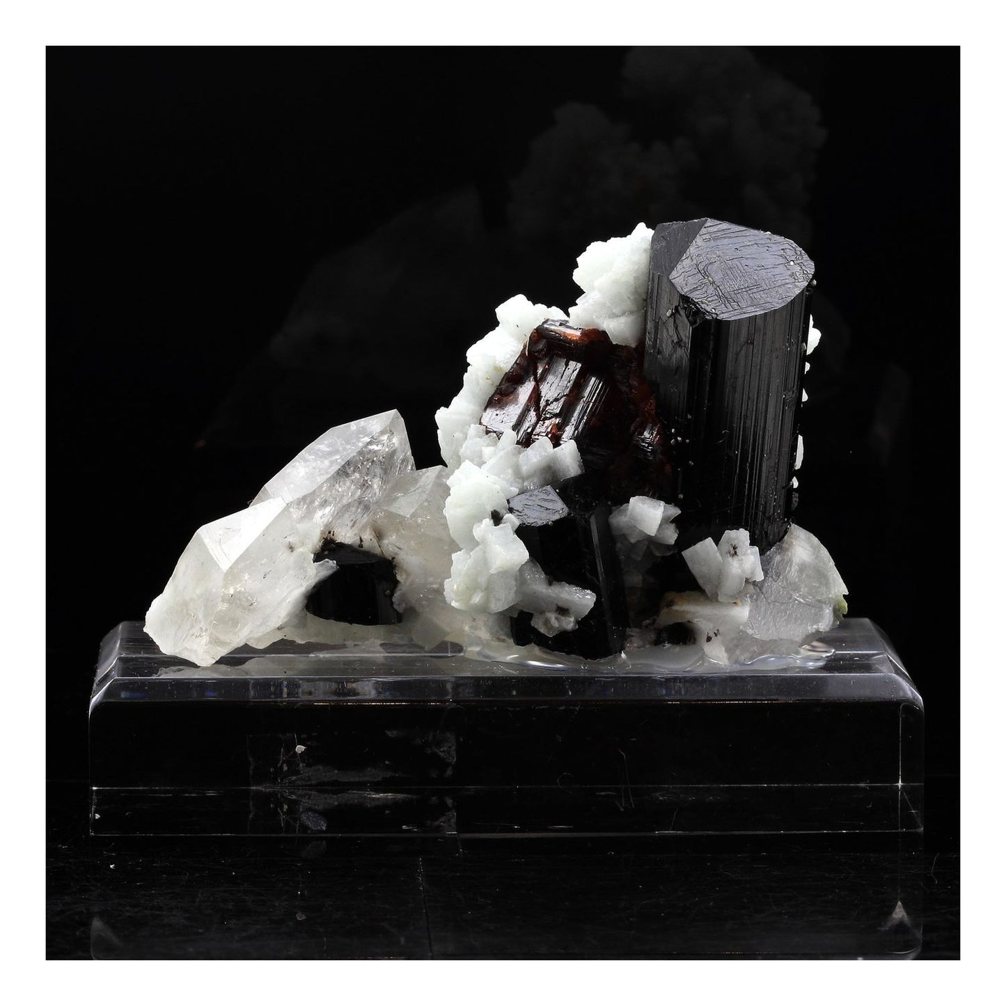 Grenat, Tourmaline, Albite, Quartz, 1381.0 carats, Gilgit-Baltistan, Pakistan