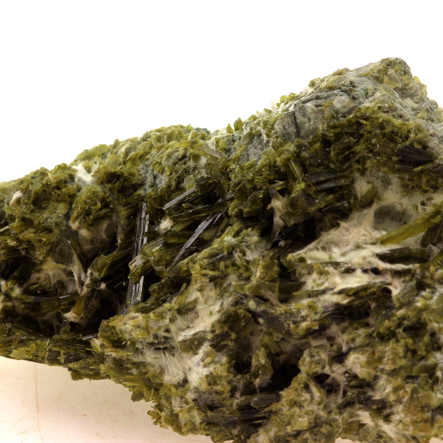 Epidote, Byssolite. 362.0 carats. Envers de Chamrousse, Belledonne, Isère, France