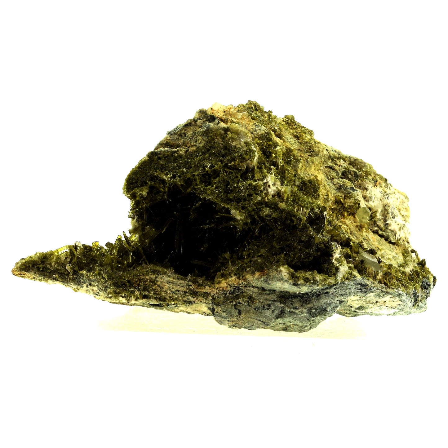 Epidote. 563.0 carats. Envers de Chamrousse, Belledonne, Isère, France