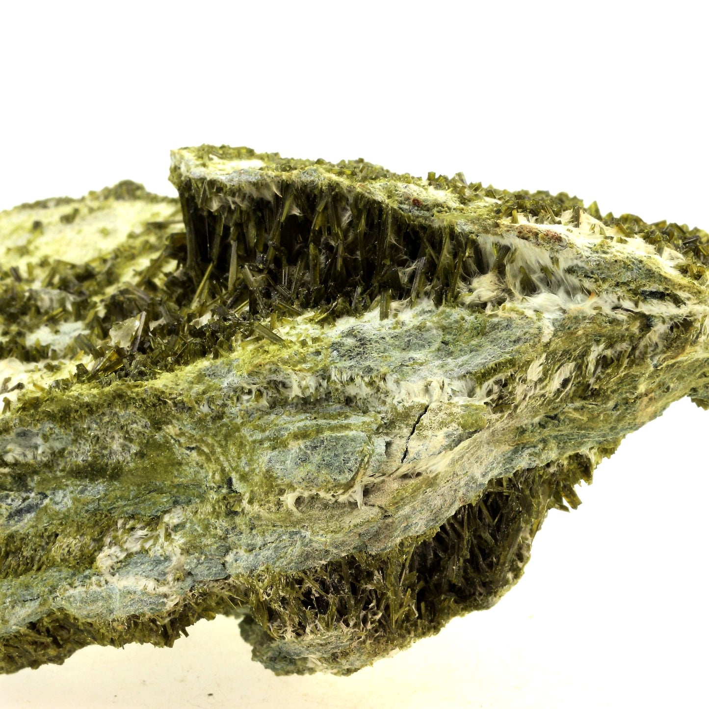 Epidote. 4497.0 carats. Envers de Chamrousse, Isère, France