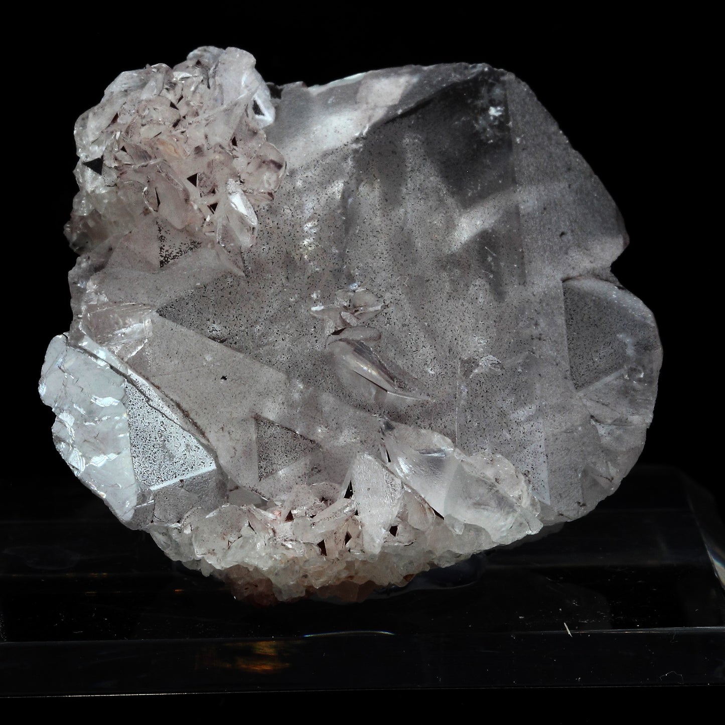 Dolomite Macle. 453.5 carats. Brumado, Bahia, Brésil