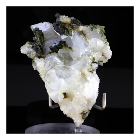 Epidote + Quartz. 215.0 carats. Saint-Véran, Hautes-Alpes, France