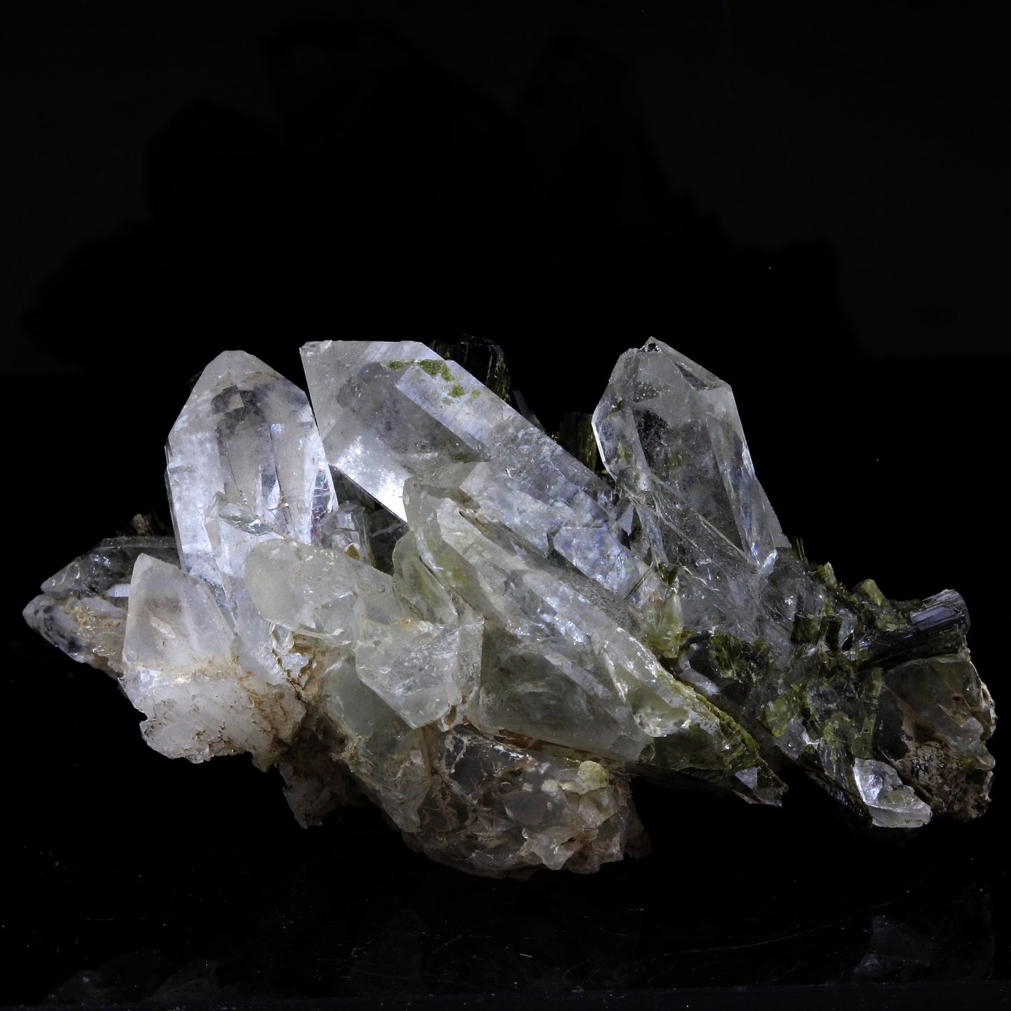 Epidote + Quartz. 143.0 carats. Saint-Véran, Hautes-Alpes, France