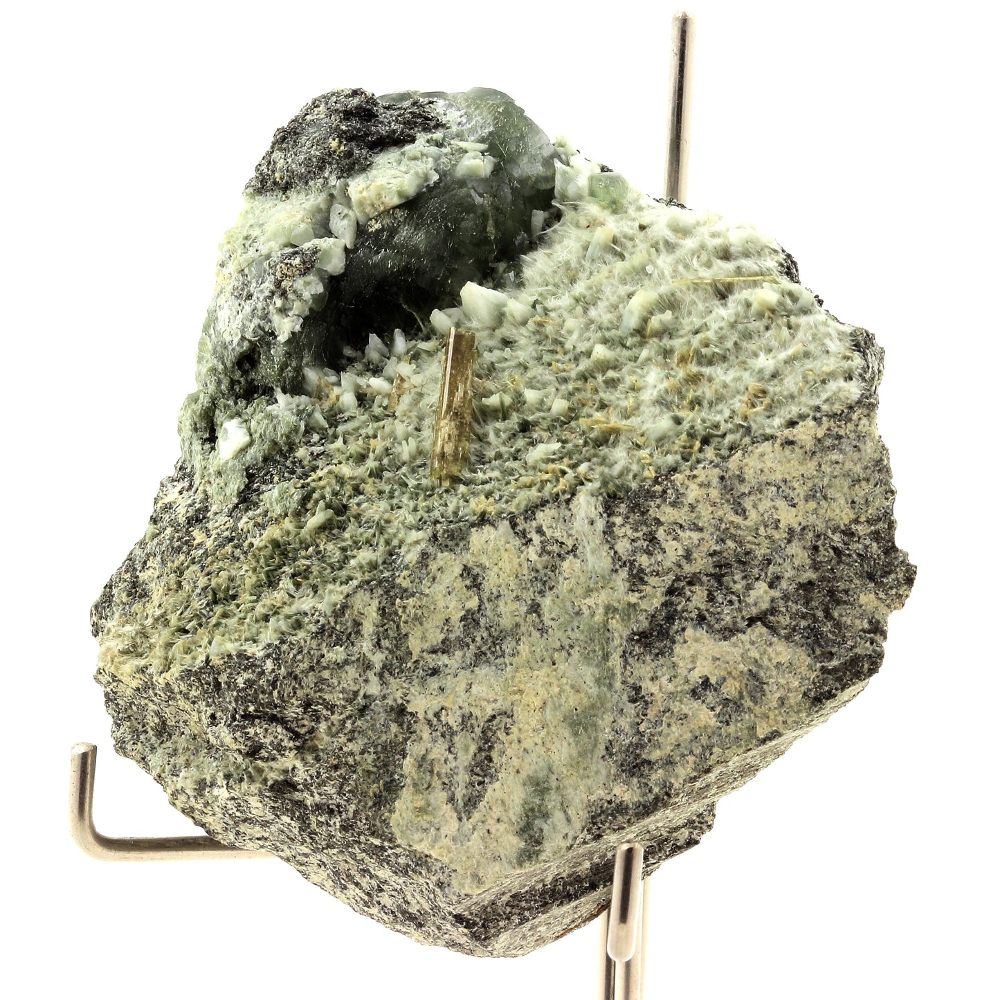 Prehnite + Epidote. 1205.0 carats. La Combe de la Selle, Bourg d'Oisans, France