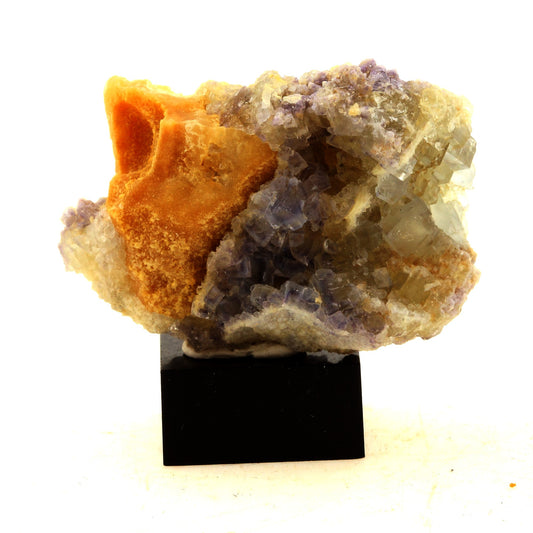 Fluorite. 119.0 carats. La Barre, Puy-de-Dôme, France