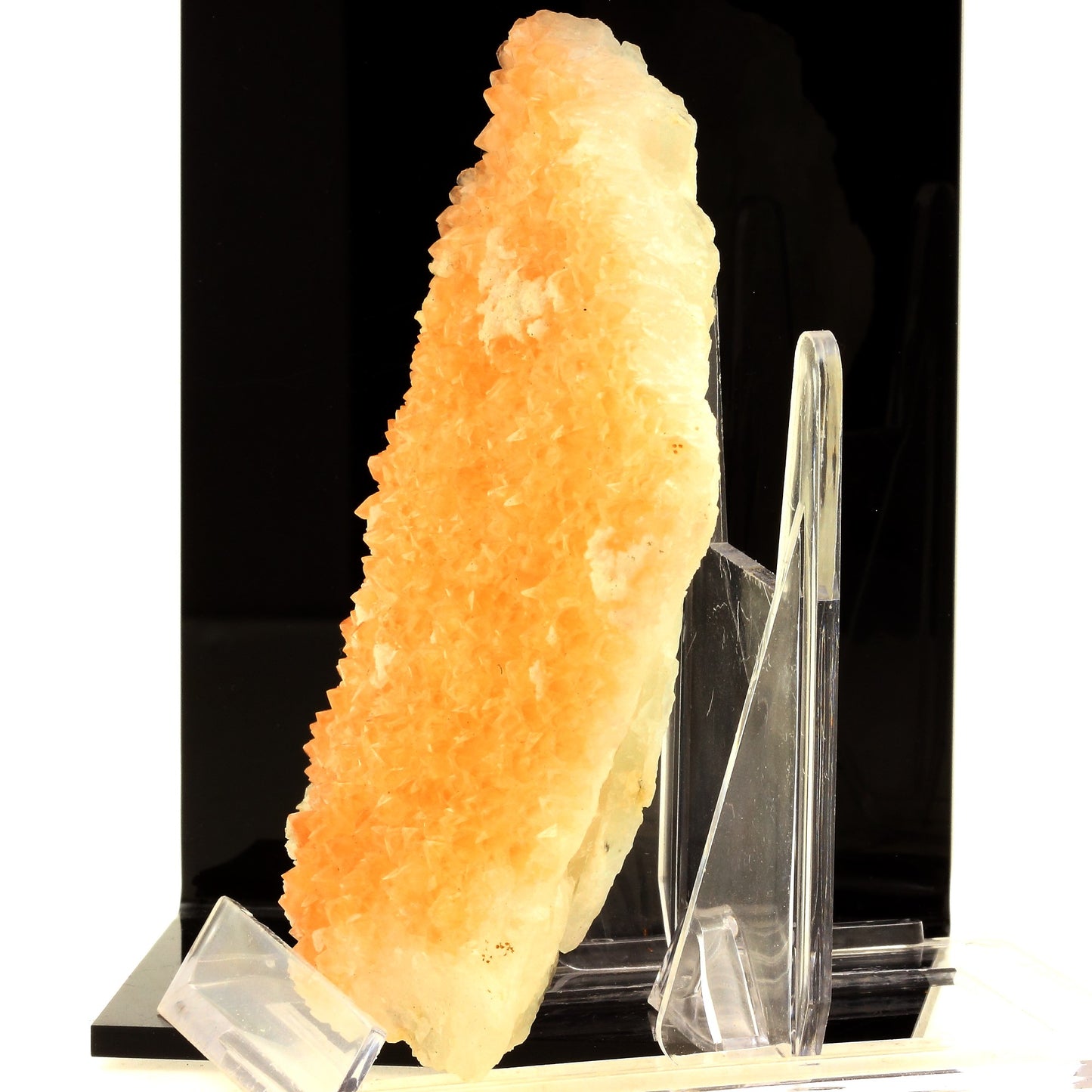 Fluorite + Quartz. 1789.0 carats. Langeac, Haute-Loire, France