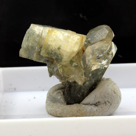 Quartz + Adulaire en provenance de Medel Valley, Grisons, Suisse