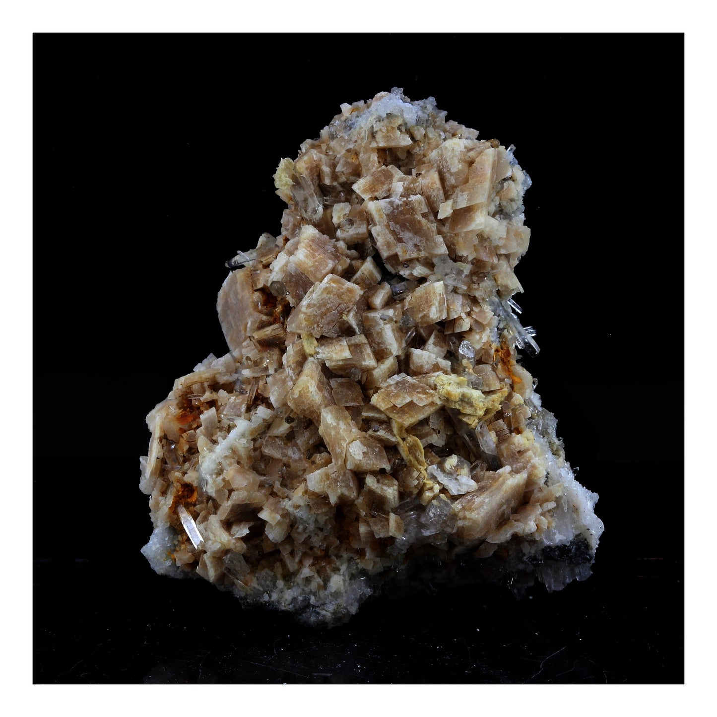 Dolomite + Siderite + Quartz. 182.10 carats. Pierre-Rousse Mine, Vizille, France