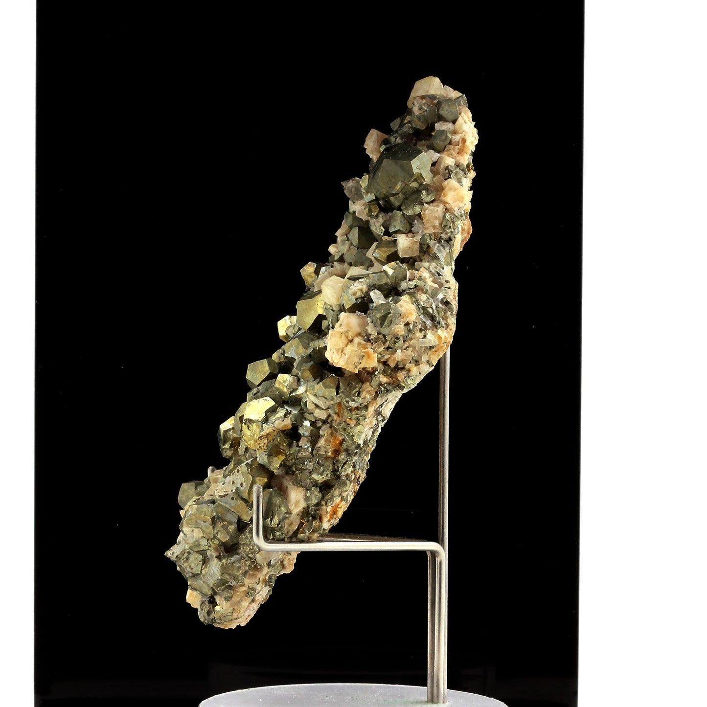 Pyrite + Dolomite. 608.90 carats. Mésage Mine, Saint-Pierre-de-Mésage, France