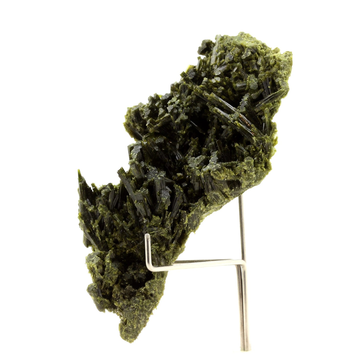 Epidote. 470.80 carats. Cornillon, Bourg-d'Oisans, Isère, France