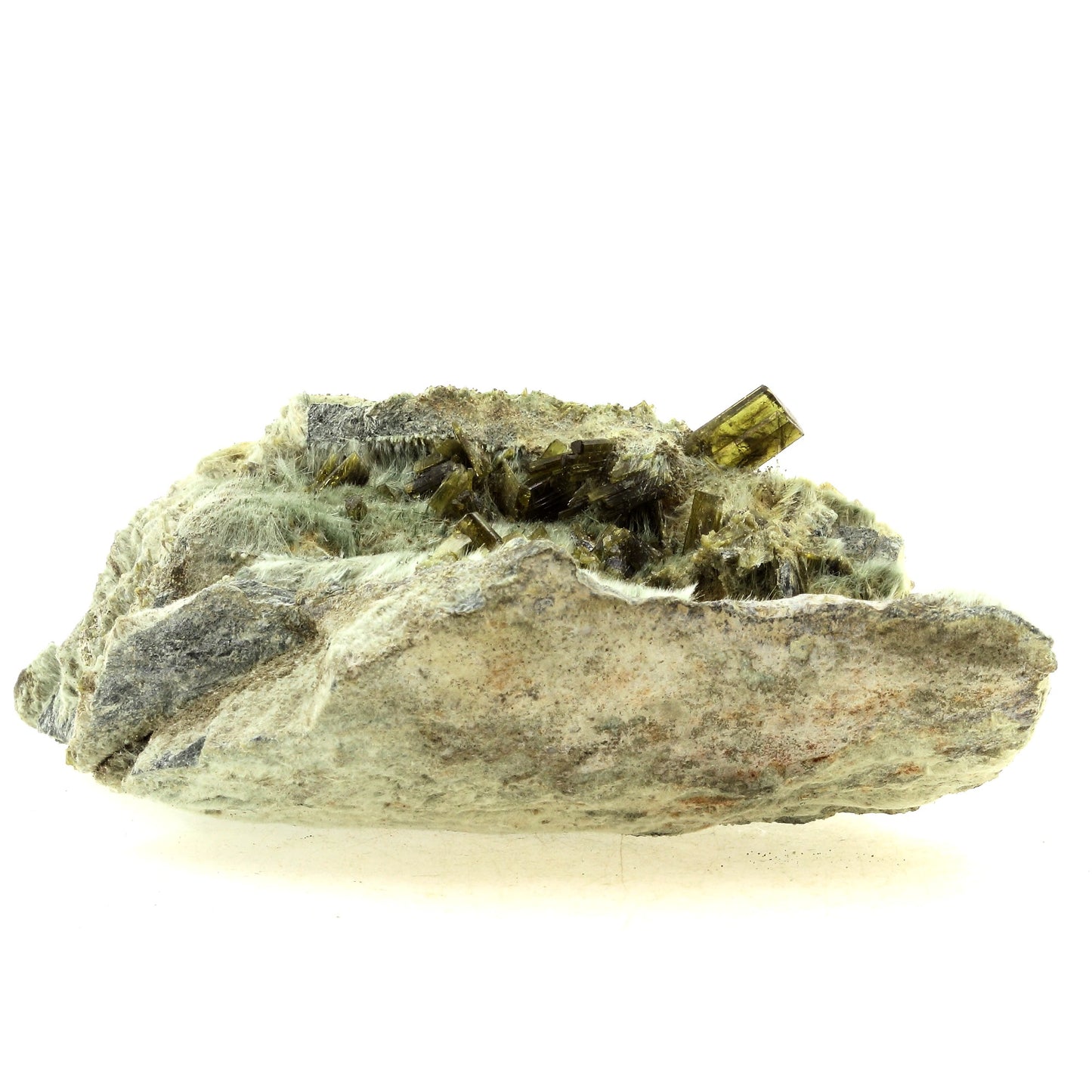 Epidote. 990.0 carats. Saint Colomban les Villards, Savoie, France