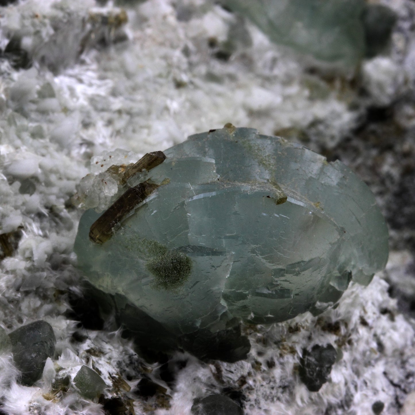 Prehnite + Epidote. 2231.0 carats. La Combe de la Selle, St Christophe-en-Oisans, France