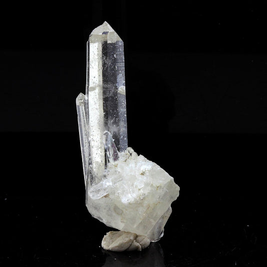 Quartz mineral. 50.52 carats. La Gardette Mine, Bourg d'Oisans, Isère, France