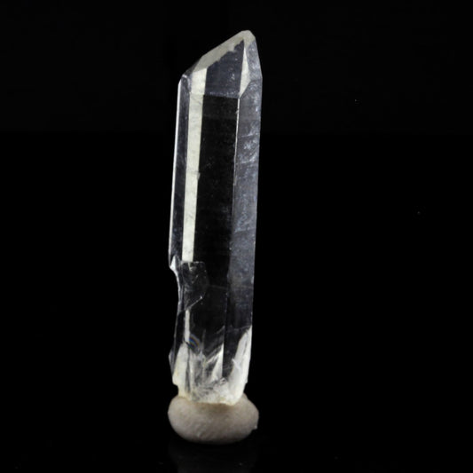 Quartz mineral. 17.91 carats. La Gardette Mine, Bourg d'Oisans, Isère, France