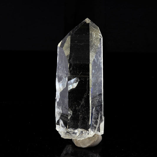 Quartz mineral. 53.75 carats. La Gardette Mine, Bourg d'Oisans, Isère, France