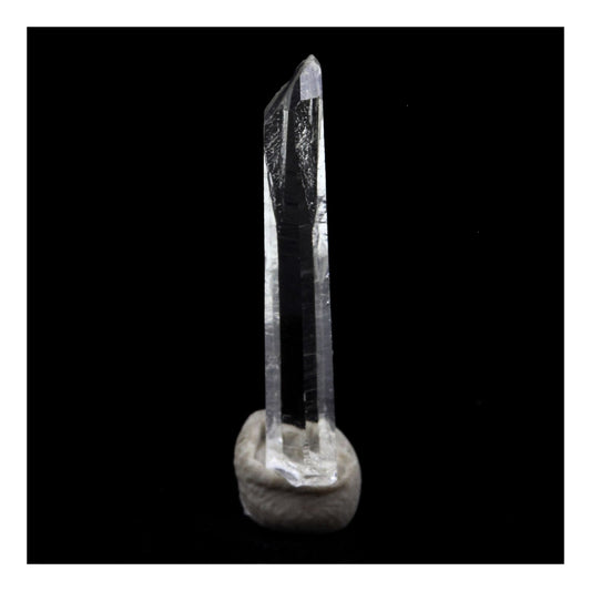 Quartz mineral. 4.12 carats. La Gardette Mine, Bourg d'Oisans, Isère, France