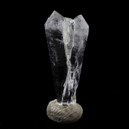 Quartz mineral. 6.71 carats. La Gardette Mine, Bourg d'Oisans, Isère, France