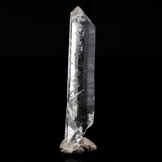 Quartz mineral. 20.36 carats. La Gardette Mine, Bourg d'Oisans, Isère, France