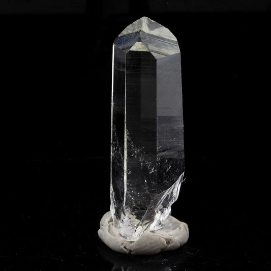 Quartz mineral. 15.40 carats. La Gardette Mine, Bourg d'Oisans, Isère, France