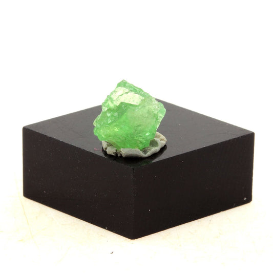 Grenat Tsavorite. 2.29 carats. Manyara Region, Tanzanie