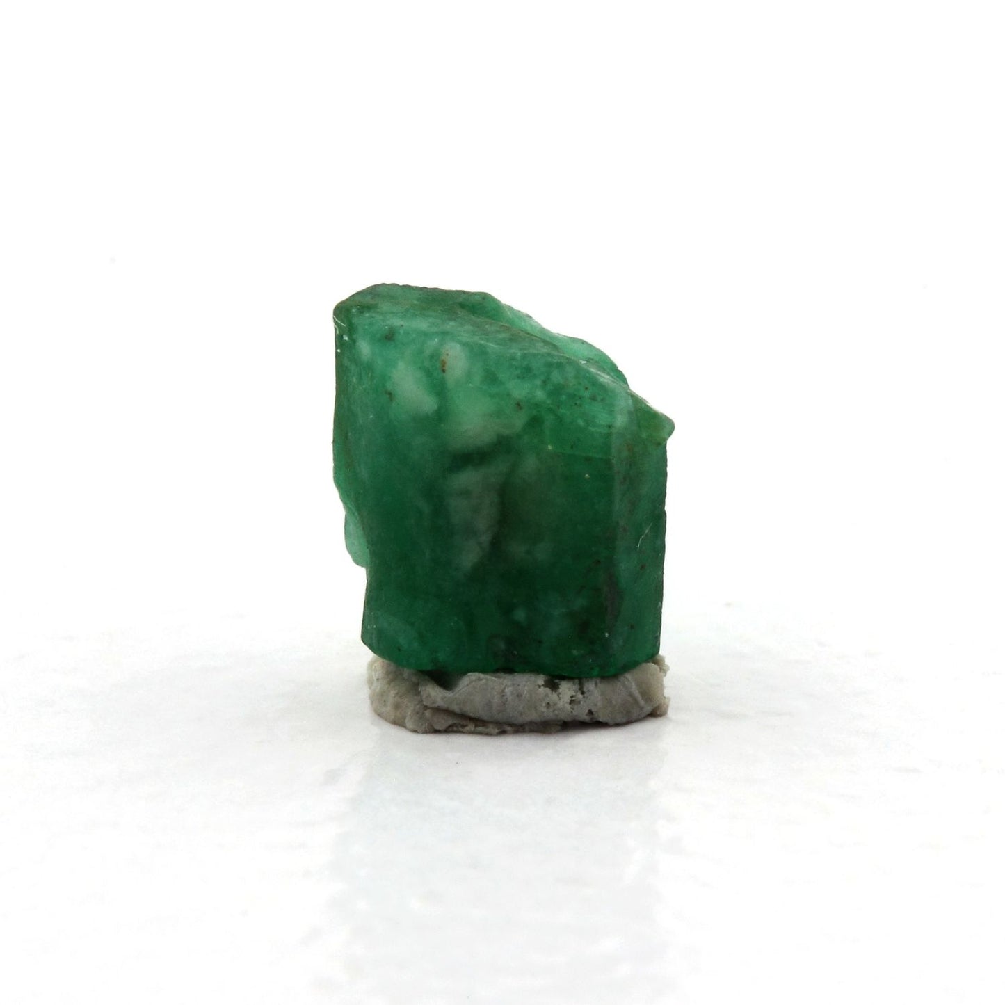 Emeraude. 1.70 cts. Mingora emerald deposit, Swat District, Pakistan