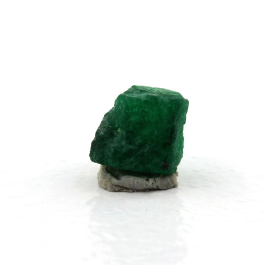 Emeraude. 2.01 cts. Mingora emerald deposit, Swat District, Pakistan
