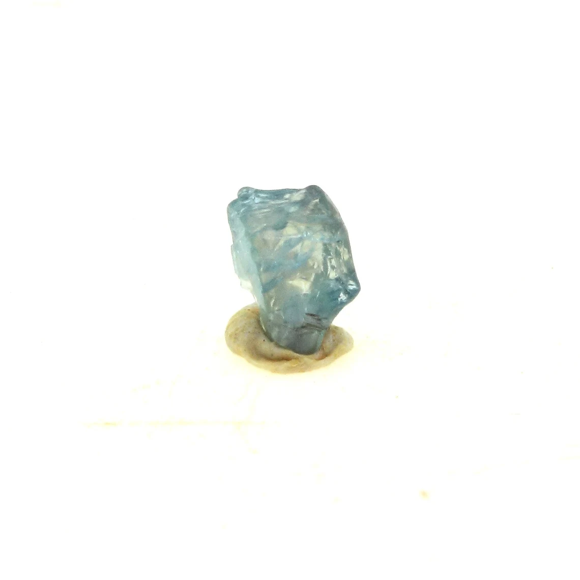 Alexandrite en provenance de Lake Manyara, Arusha Region, Tanzanie