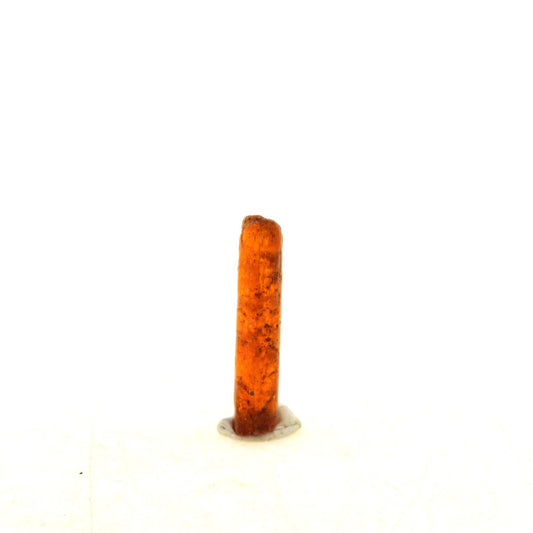 Cyanite orange. 2.68 carats. Sangulungulu Hill, Loliondo, Tanzanie