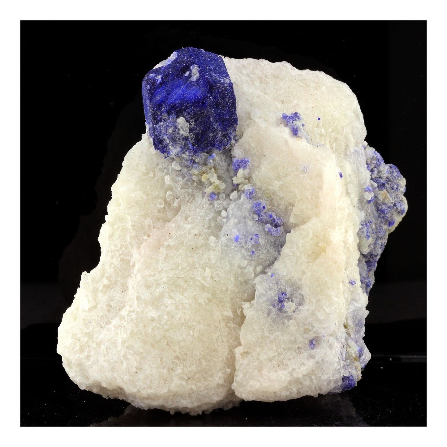 Lazurite + Calcite. 1092.0 carats. Sar-e Sang ,Badakhshan Province, Afghanistan