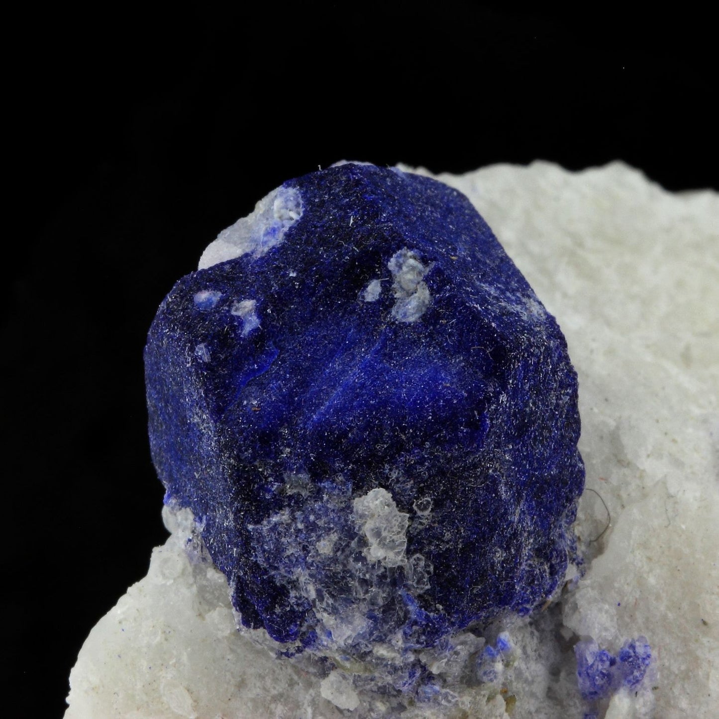 Lazurite + Calcite. 1092.0 carats. Sar-e Sang ,Badakhshan Province, Afghanistan