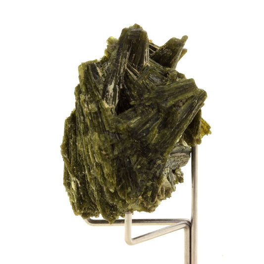 Epidote. 230.80 carats. Chamrousse, Belledonne, Isère, France