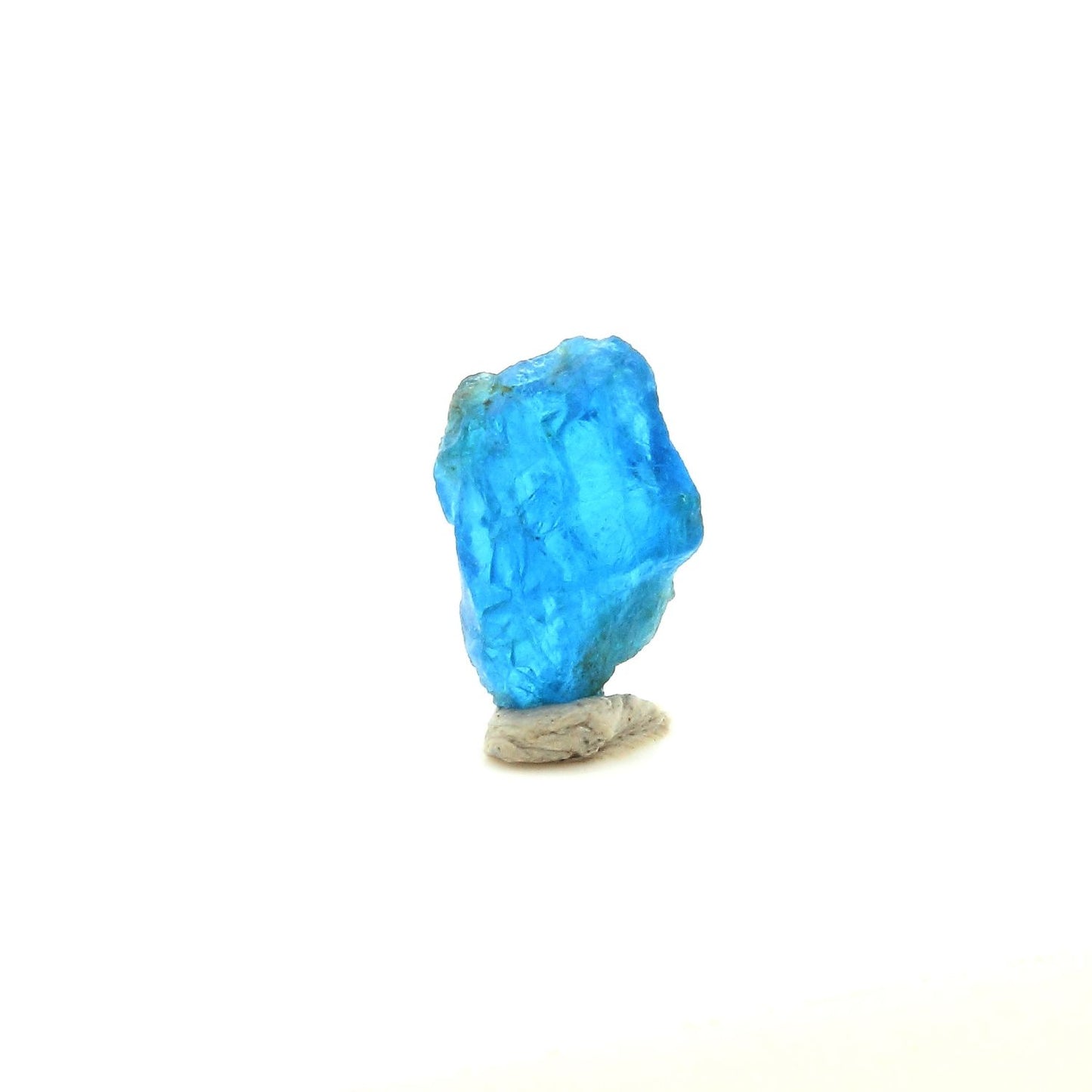 Apatite bleu neon. 1.20 carats. Betroka, Anosy, Madagascar