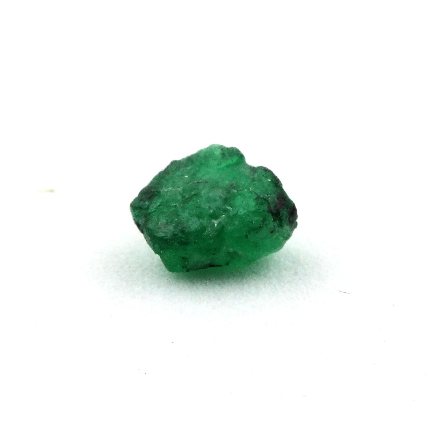 Emeraude. 0.91 cts. Mingora emerald deposit, Swat District, Pakistan